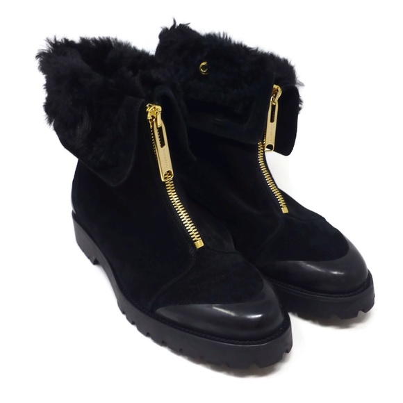Burberry Shoes - Burberry US 9 EUR 39 Suede Shearling Boots NWOB